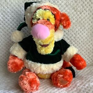 Disney Store Exclusive Plush Tigger Traditions Tiger in Green Santa Hat and Coat
